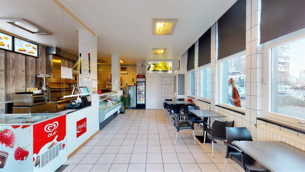 2-cafetaria-snackbar-horecaruimte-Marsdiepstraat-251-Den-Helder.jpg