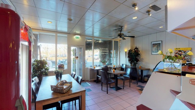 5-snackbar-cafetaria-harmonieplein-39-maarssen.jpg