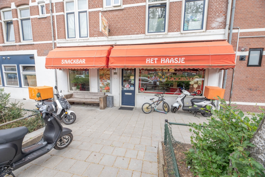 02 Goed lopende snackbar te koop met bovenwoning in Schiedam - Tihm Horecamakelaardij.jpg