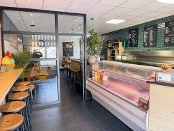 Cafetaria 't Hoekje - Oostvoorstraat 33 - Dinteloord - Horecamakelaardij Knook en Verbaas - 3.jpg