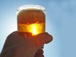 Glas bier zon.jpg