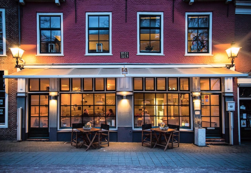 Restaurant - Herenstraat 83-85 - Oud Rijswijk - Horecamakelaardij Knook en Verbaas - web.jpg