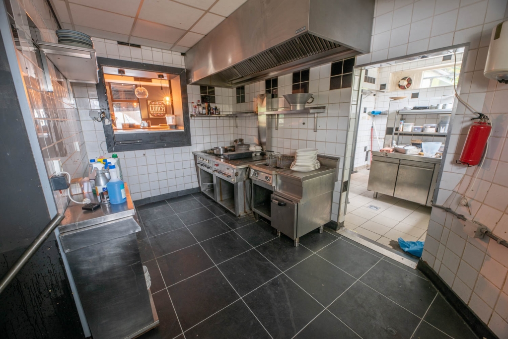 16 Restaurant te huur Ridderkerk aangeboden door horecamakelaar Tihm.jpg