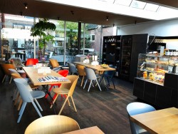 Horeca@Just Café - Achterweg 11 - Wassenaar - Horecamakelaardij Knook en Verbaas - 1.jpg