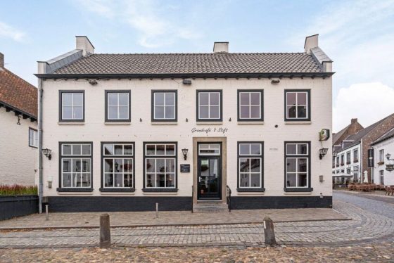Café ter overname in Thorn, Limburg — A1 Horecalocatie Grand Cafe ’t Stift Thorn ( Thoear )