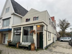 Cafe Den Helder - Buiten 1.jpeg