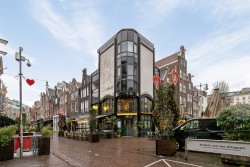 Reguliersdwarsstraat571017BKAmsterdam-01.jpg