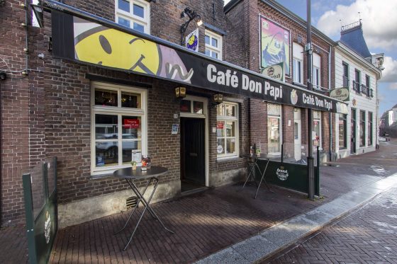 Café te koop in Weert, Limburg — Horecaplein Weert horecapand te koop of te huur.