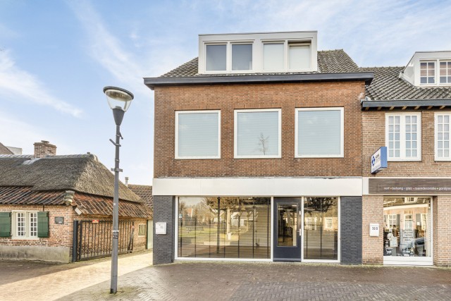 Berg385671ccNuenen_01.jpg
