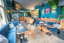 01 Cocktailbar te Koop centrum Rotterdam in het Scheepvaartkwartier aangeboden door Horecamakelaar Tihm.jpg