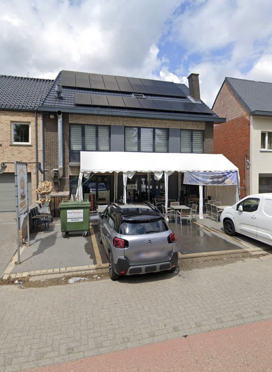 Cafetaria-snackbar ter overname in Diest, Vlaams Brabant — Frituur in Diest Belgie zeer toeristisch