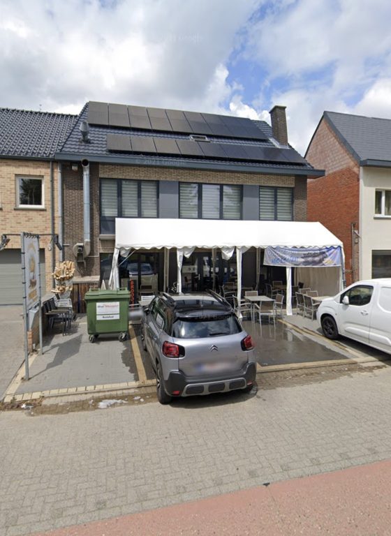 Cafetaria-snackbar ter overname in Diest, Vlaams Brabant — Frituur in Diest Belgie zeer toeristisch