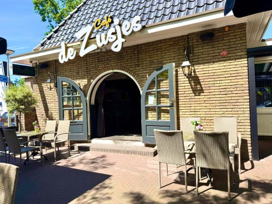 Café-bar-zaal ter overname in Enschede, Overijssel — CAFÉ DE ZUSJES – GLANERBRUG (IN PRIJS VERLAAGD!)