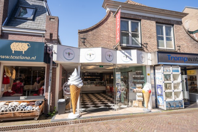 LiselotteSchoo_HAP_DeIJsbar-Texel_juni26-05340.jpg
