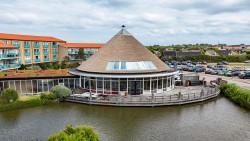 1-te-koop-restaurant-pand-julianadorp.jpg