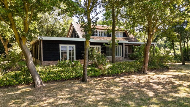 1-te-koop-villa-speelpark-oudkarspel.jpg