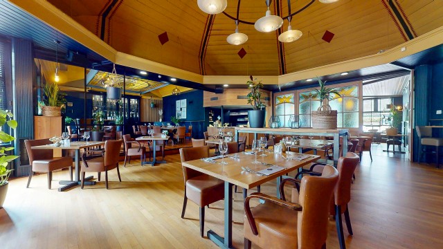 1-te-koop-restaurant-ijssalon-traiteur-noord-scharwoude kopie.jpg