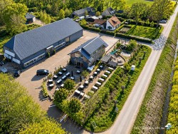 rijk-der-vitaminen-een-veelzijdige-horeca-recreatie-en-vastgoedlocatie-in-natuurreservaat-de-hollaer-01.jpg
